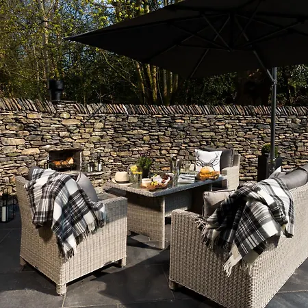Lexington House - 5 Star - Stylish Barn Conversion * Bowness-on-Windermere